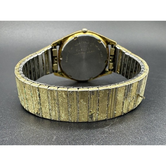 Vintage Seiko Day Date Gold Tone Watch 5Y23-8049 New Battery - Picture 6 of 9